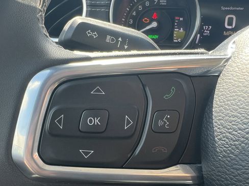 Used 2023 Jeep Wrangler Sahara image 19