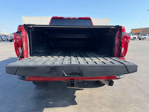 Used 2022 GMC Sierra 2500 AT4 w/ AT4 Premium Plus Package AWD/4WD image 18
