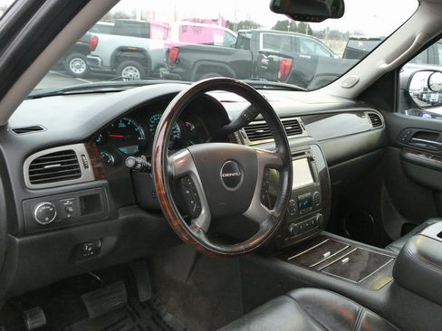 Used 2012 GMC Yukon Denali image 28