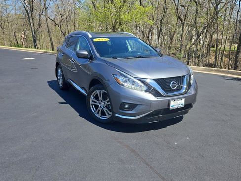 Used 2018 Nissan Murano Platinum image 2