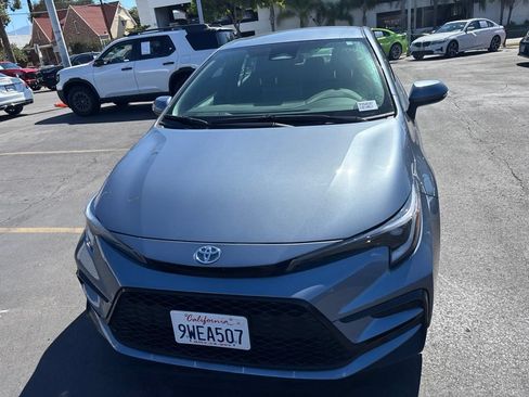 Used 2026 Toyota Corolla SE w/ SE Package FWD image 9