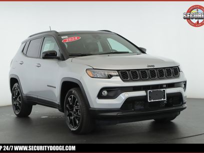 Used 2024 Jeep Compass Latitude w/ Sun and Sound Group