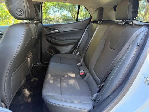 Used 2025 Buick Encore GX Preferred image 33