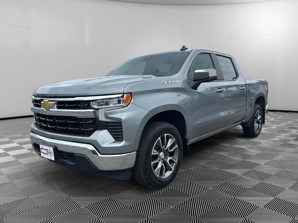 Used 2024 Chevrolet Silverado 1500 LT AWD/4WD image 1