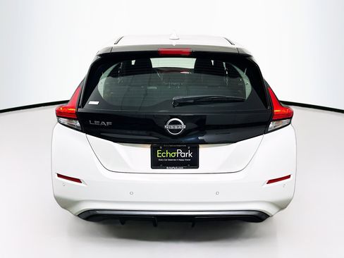 Used 2025 Nissan Leaf S image 7