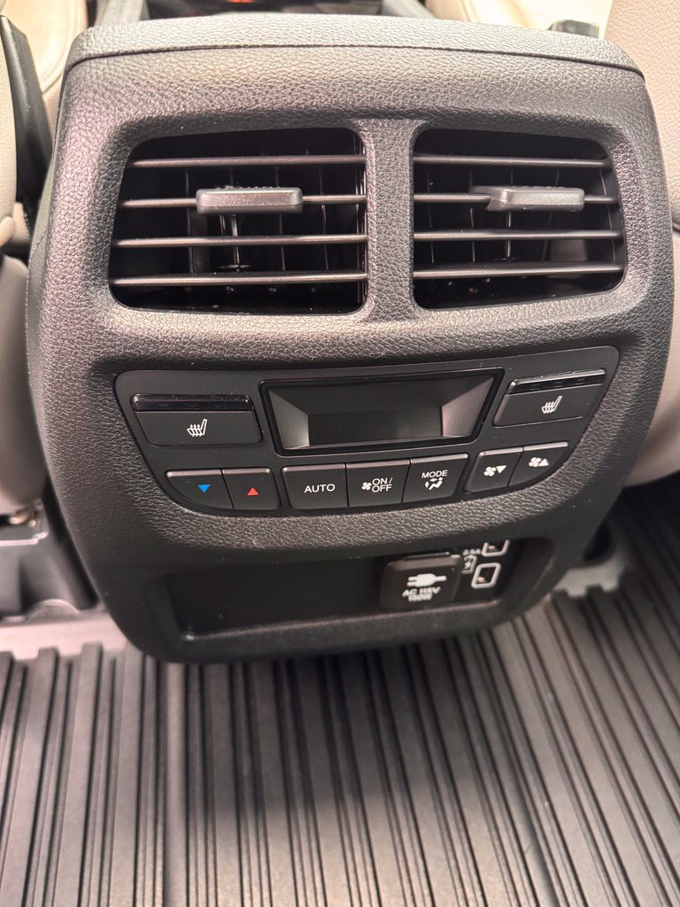 Used 2022 Honda Passport Elite image 18