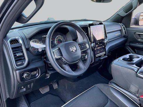 Used 2025 RAM 1500 Laramie AWD/4WD image 17