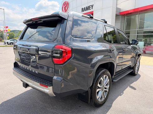 Used 2025 Toyota 4Runner Limited w/ Tow Technology Package AWD/4WD image 4