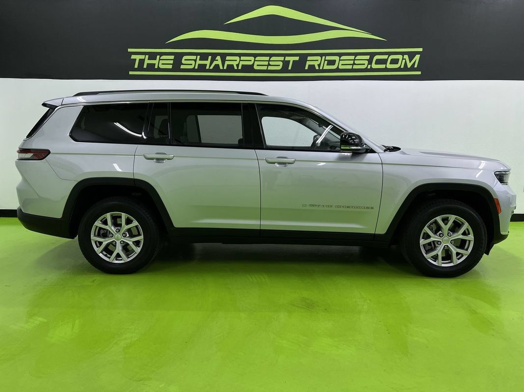 Used 2022 Jeep Grand Cherokee L Limited AWD/4WD image 11