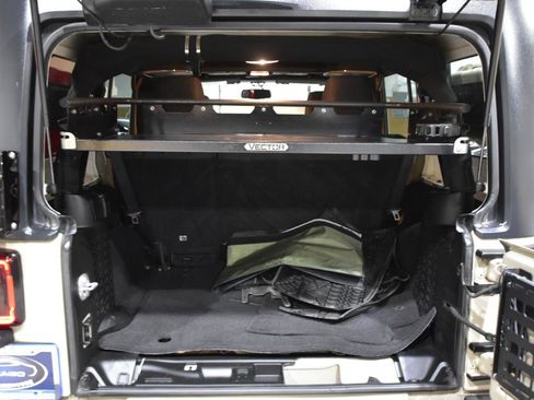 Used 2018 Jeep Wrangler Unlimited Sport S image 54