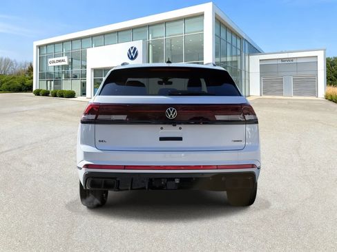 New 2026 Volkswagen Atlas Cross Sport SEL R-Line AWD/4WD image 4