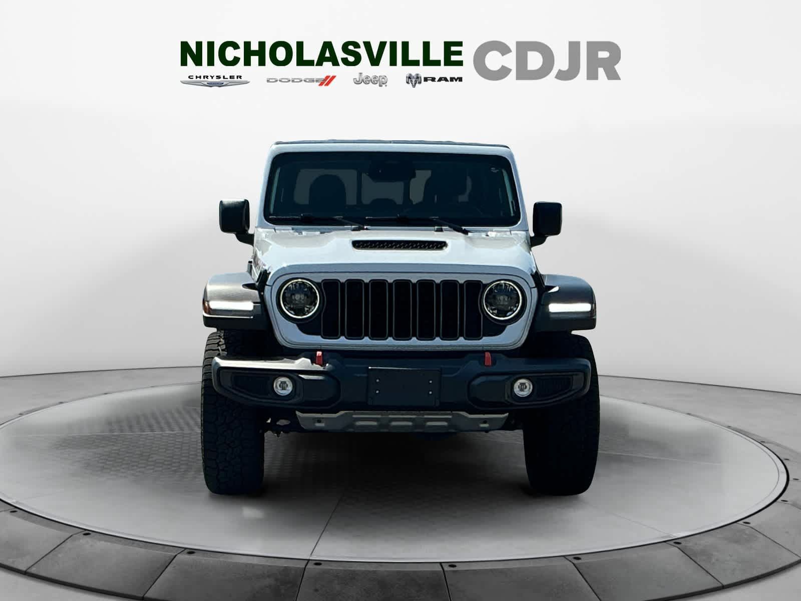 Used 2026 Jeep Gladiator Mojave AWD/4WD image 8