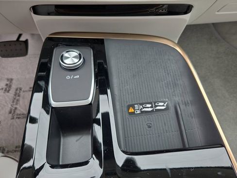 New 2026 Buick Enclave Avenir w/ Super Cruise Package FWD image 33