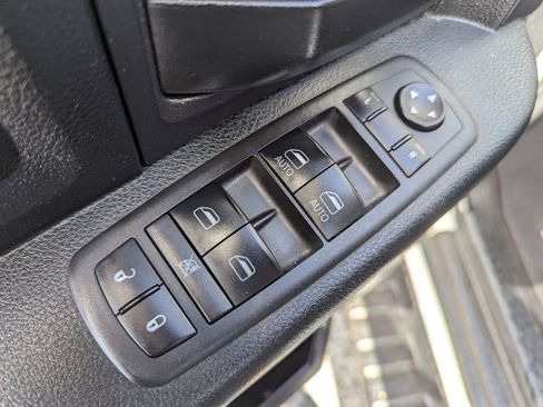 Used 2018 RAM 1500 Express w/ Express Value Package image 15