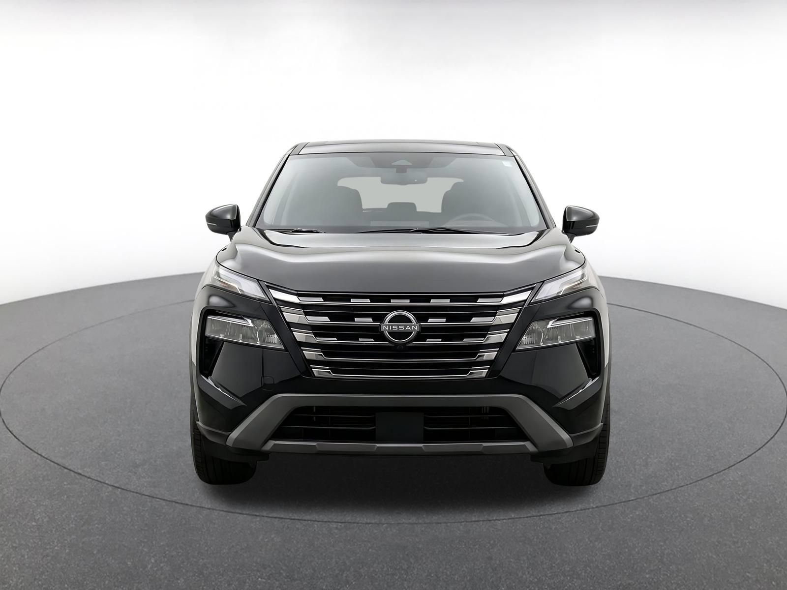 Used 2025 Nissan Rogue SV FWD image 2