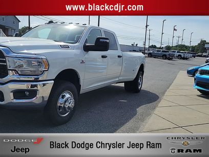 Used 2024 RAM 3500 Tradesman w/ Chrome Appearance Group