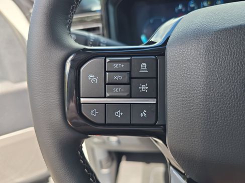 New 2026 Ford F250 Lariat w/ Black Appearance Package AWD/4WD image 22