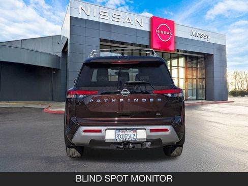 Used 2022 Nissan Pathfinder SL w/ SL Premium Package image 10