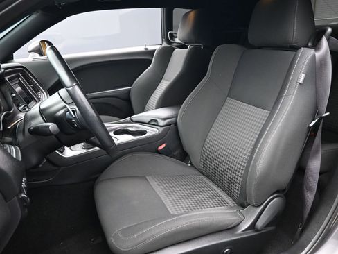 Used 2019 Dodge Challenger R/T image 21