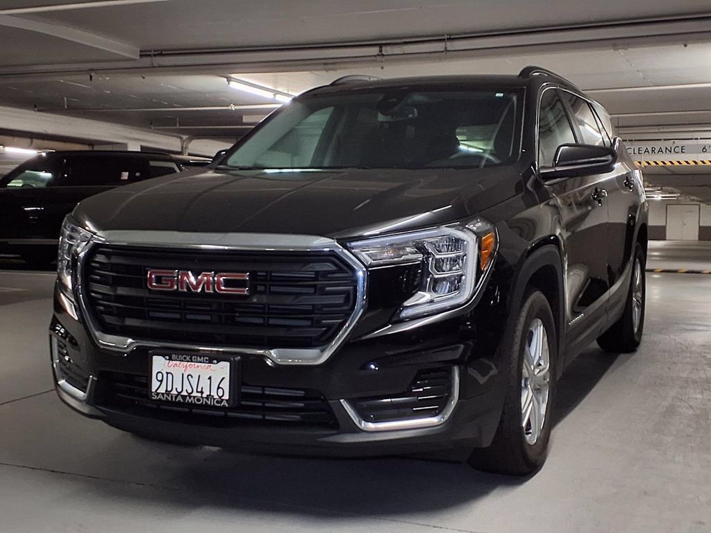 Certified 2022 GMC Terrain SLE w/ Driver Convenience Package FWD image 25