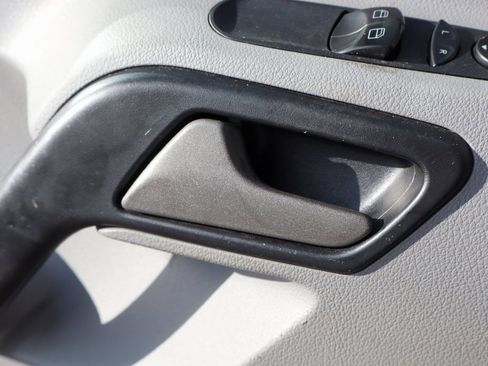 Used 2018 Mercedes-Benz Sprinter 2500 image 19