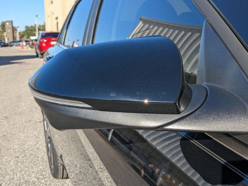 New 2025 Hyundai Elantra Limited image 15