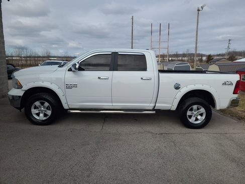 Used 2019 RAM 1500 Classic SLT image 6