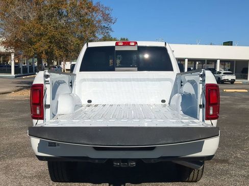 Used 2026 RAM 2500 Laramie AWD/4WD image 12