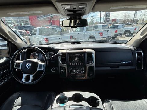 Used 2014 RAM 2500 Laramie w/ Convenience Group image 19