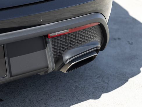 Certified 2023 Porsche Macan AWD/4WD image 20