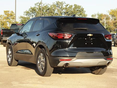 Used 2025 Chevrolet Blazer LT FWD image 5