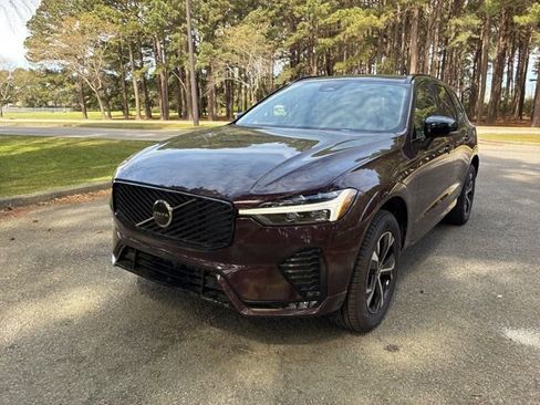 New 2026 Volvo XC60 B5 Core image 2