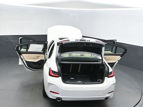 New 2026 BMW 330i Sedan w/ Convenience Package image 48