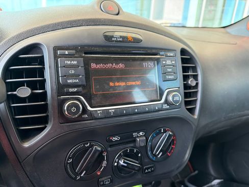Used 2015 Nissan Juke S FWD image 7