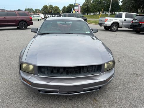 Used 2006 Ford Mustang Coupe RWD image 18