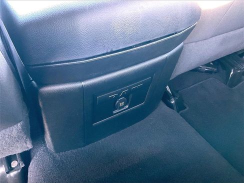 Used 2022 RAM 1500 Classic Warlock w/ Electronics Group image 25