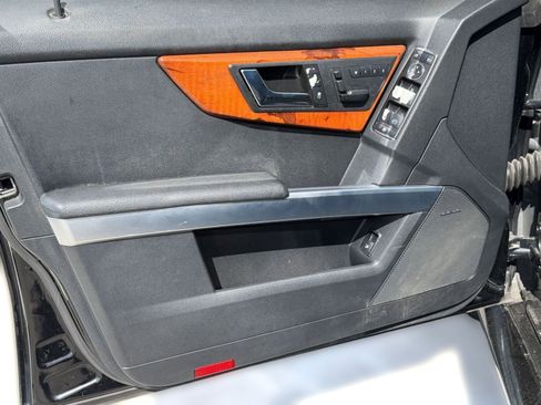 Used 2010 Mercedes-Benz GLK 350 2WD image 11