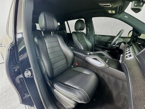 Used 2023 Mercedes-Benz GLS 580 4MATIC image 27