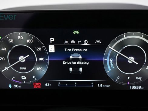 Used 2024 Kia Niro Wave w/ Wave Preserve Package image 7