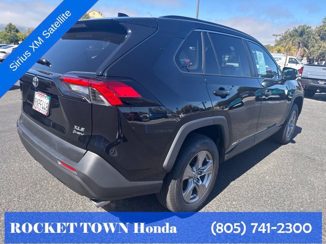 Used 2025 Toyota RAV4 XLE AWD/4WD image 5