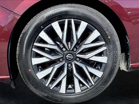 Used 2023 Nissan Altima 2.5 SV w/ SV Premium Package FWD image 33