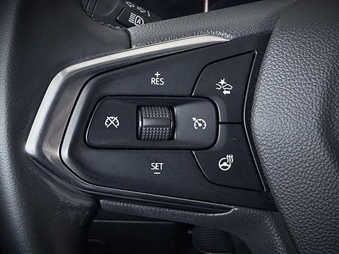 Used 2024 Chevrolet Trax LT w/ Driver Confidence Package image 12