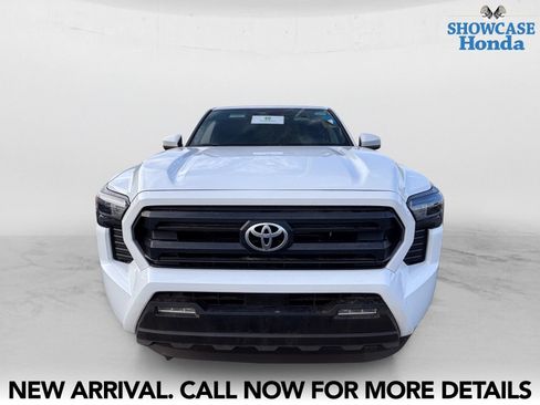 Used 2024 Toyota Tacoma SR5 RWD image 7
