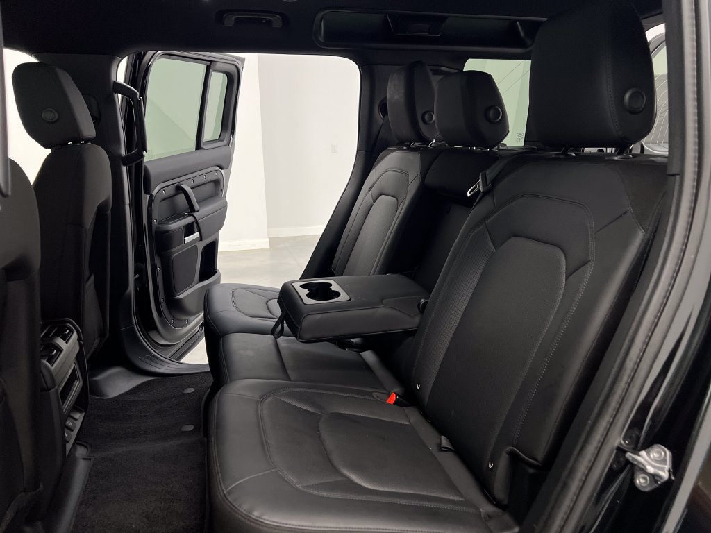 Used 2025 Land Rover Defender 110 S AWD/4WD image 18