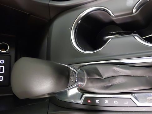 Used 2023 Chevrolet Equinox LS w/ LS Convenience Package image 21