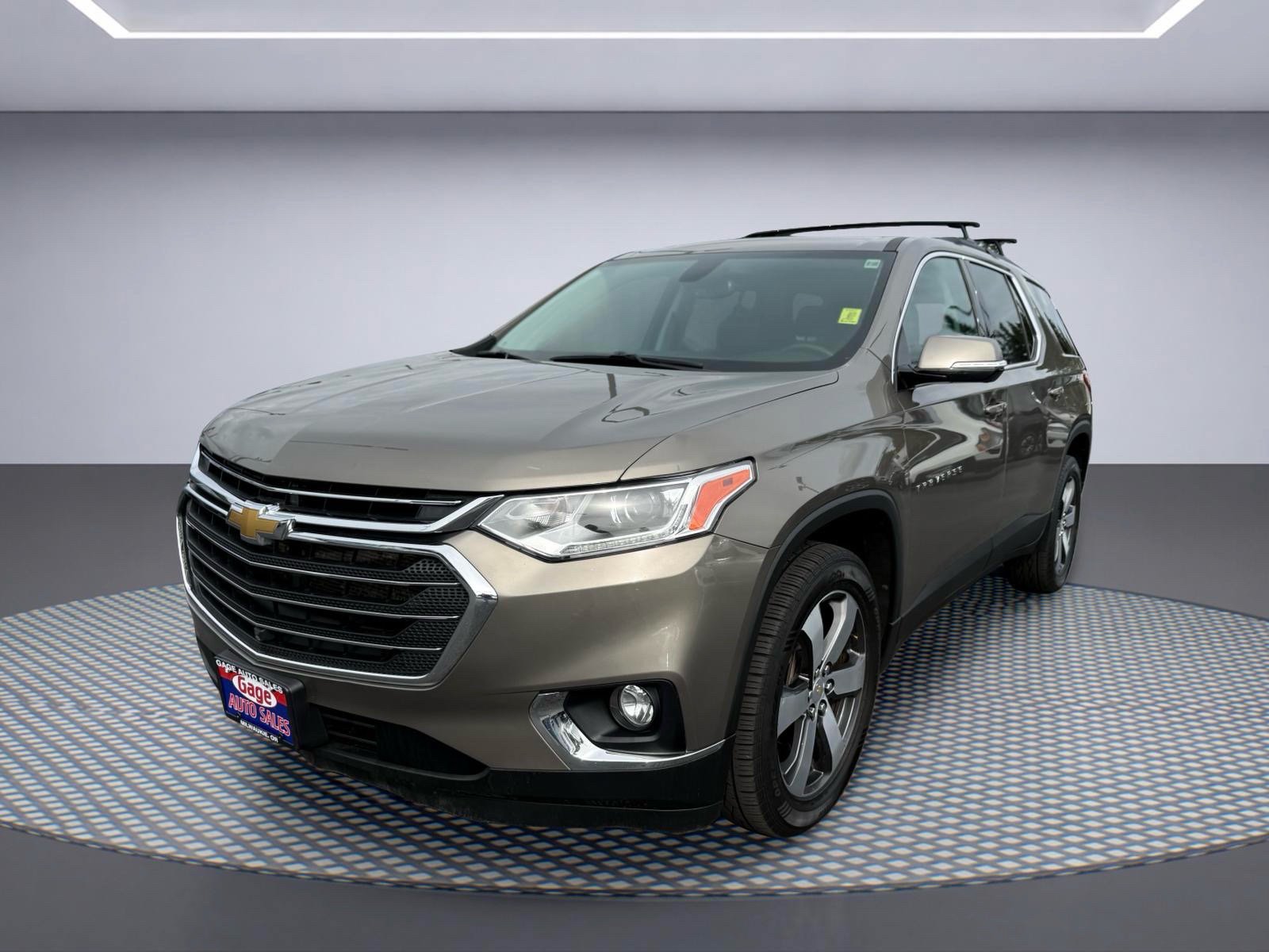 Used 2020 Chevrolet Traverse LT w/ LT Premium Package AWD/4WD image 2