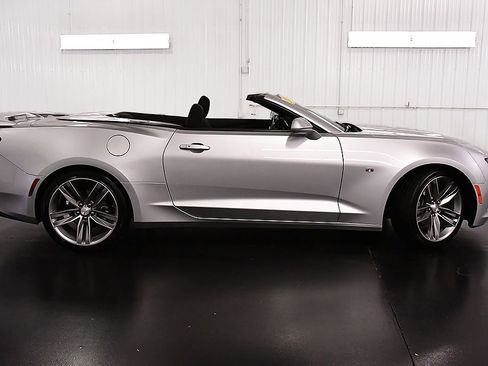 Used 2017 Chevrolet Camaro LT w/ RS Package RWD image 8