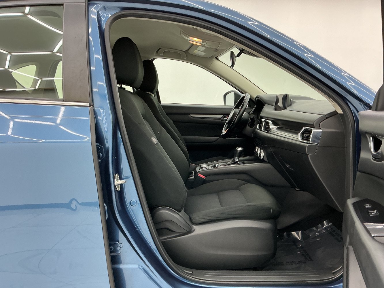 Used 2020 MAZDA CX-5 Sport FWD image 15