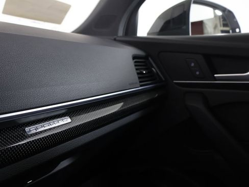 Used 2024 Audi SQ5 Premium Plus w/ Premium Plus Package image 7