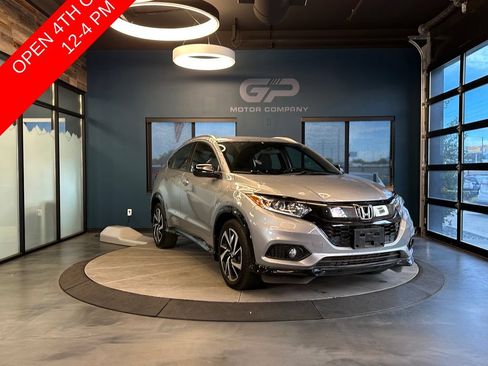Used 2020 Honda HR-V Sport image 1